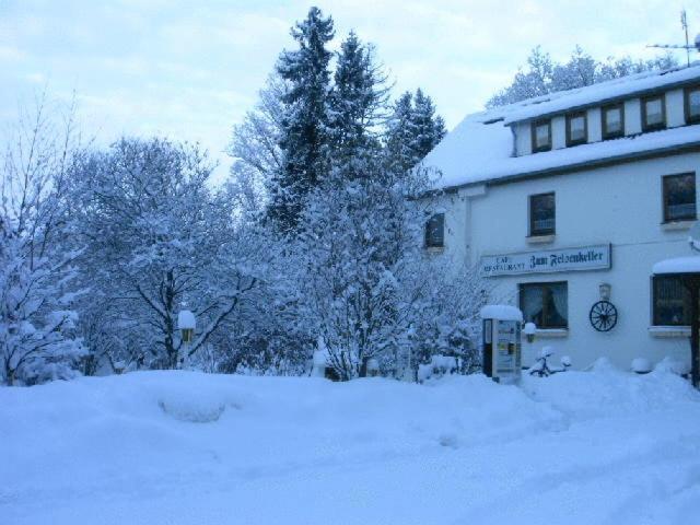 Waldpension Zum Felsenkeller Lichtenfels-Sachsenberg Bagian luar foto